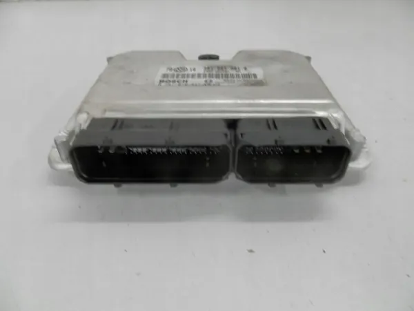 OEM 0281010447 Moottorinohjain VW Passat B5 image 3