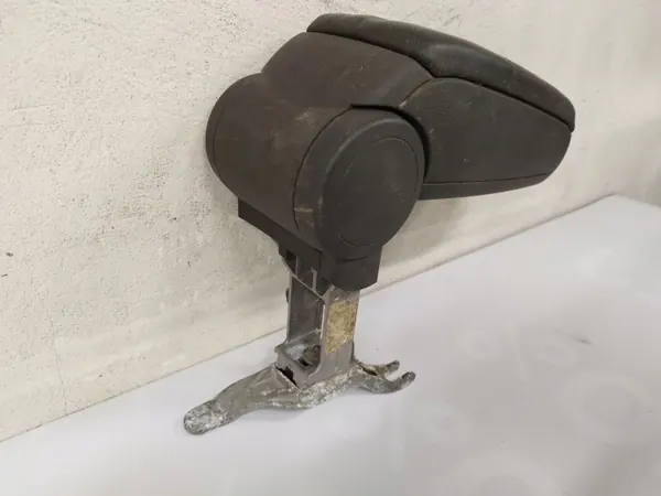 Audi A6 C5 Käsinoja OEM 4B0864245M - Käytetty image 3