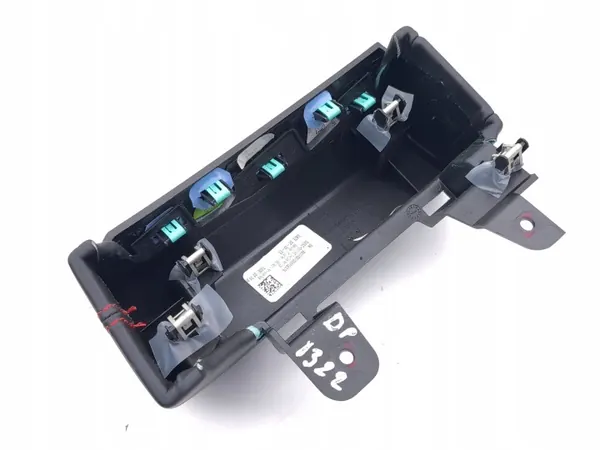 Ford Mustang Mach-E 2024 Handskfacksram OEM LJ8BR04563BB image 6