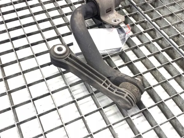 OEM 8074131 Taka stabilointitanko BMW G30 Sedanille image 4