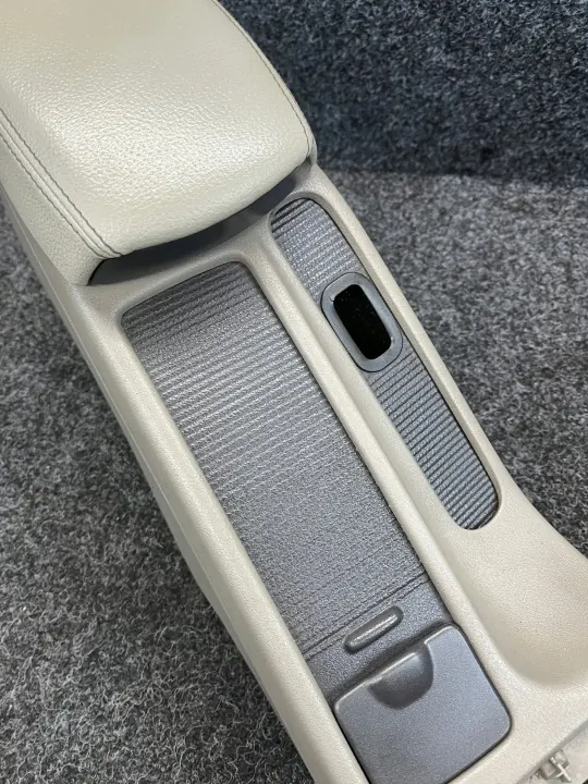 Volvo V40 S40 I Armlehne OEM Hell Leder image 3