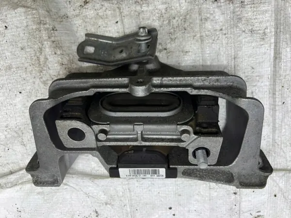 Rechter Motorsteun OEM A2462402517 Mercedes image 2