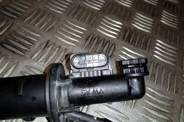 Kupplingscylinder VW PASSAT B7 2.0L Diesel image 4