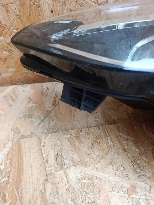 Farol esquerdo Renault Megane IV 2016- MKH678 image 6