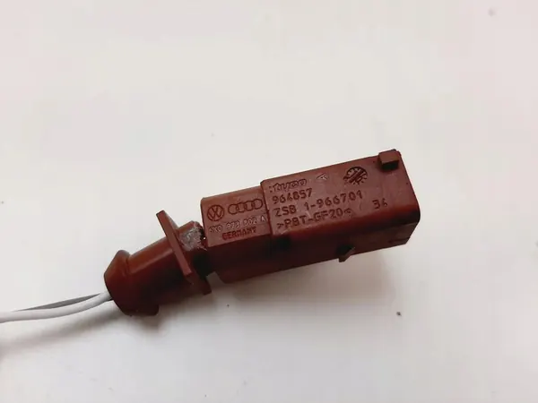 Sensor de temperatura dos gases de escape Audi OE 4H0906088F image 4