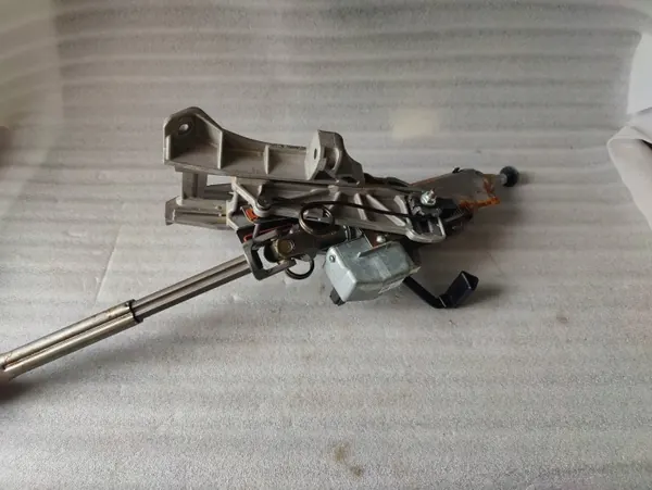 Volvo V60 2020 Bloqueio coluna direção OEM 32246780 image 3