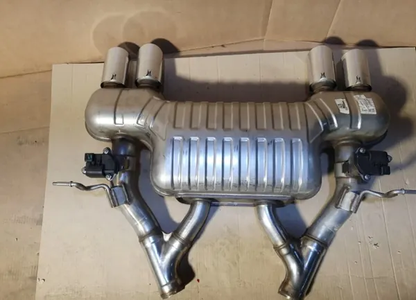 Silencieux d'échappement BMW F80 M3 F82 F83 M4 OEM image 2