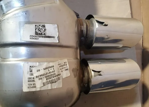 Silencieux d'échappement BMW F80 M3 F82 F83 M4 OEM image 5