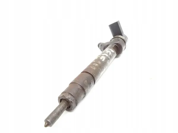 Inyector A6110700587 Mercedes 2.2 CDI Sprinter image 3