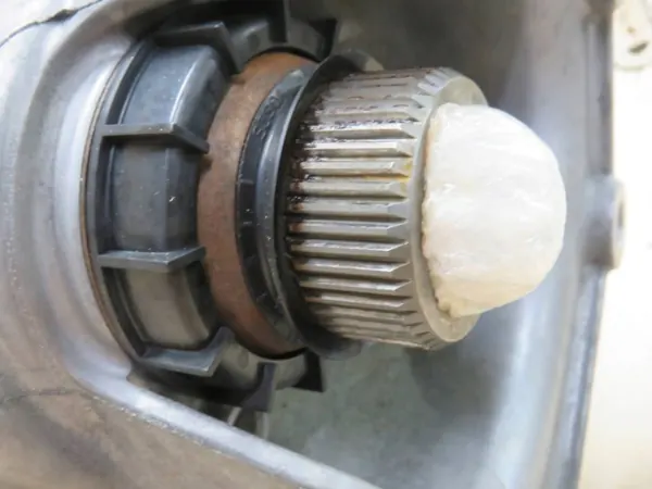 Redutor de caixa Ford OEM EJ5P7L486JB - Usado image 3