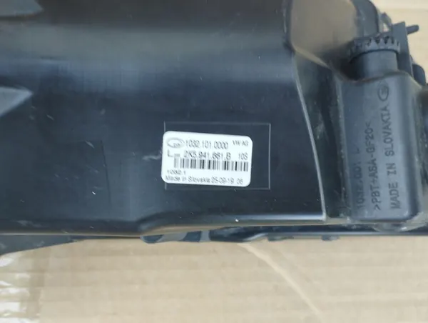 VW Caddy 15 - Farol de Neblina Esquerdo Halógeno image 2