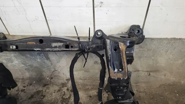 OEM CHALLENGER CHARGER 3.6 AWD 4X4 Vooras ophangingsbalk image 4