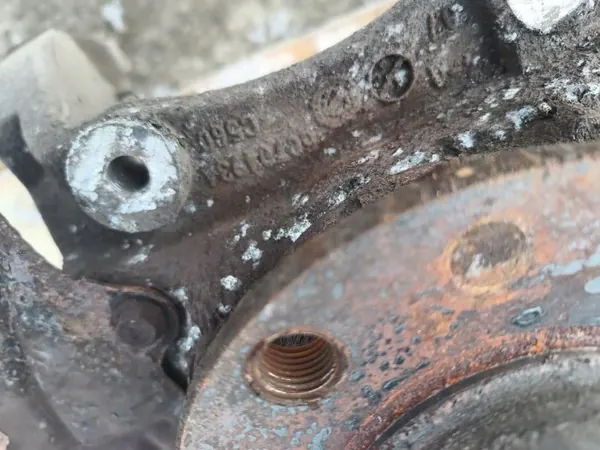 Alfa Romeo 159 Roulement de moyeu arrière droit OEM 50704934 image 4