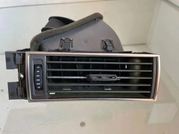 Grelhas de painel OEM 4F1820902B para Audi A6 Avant image 2