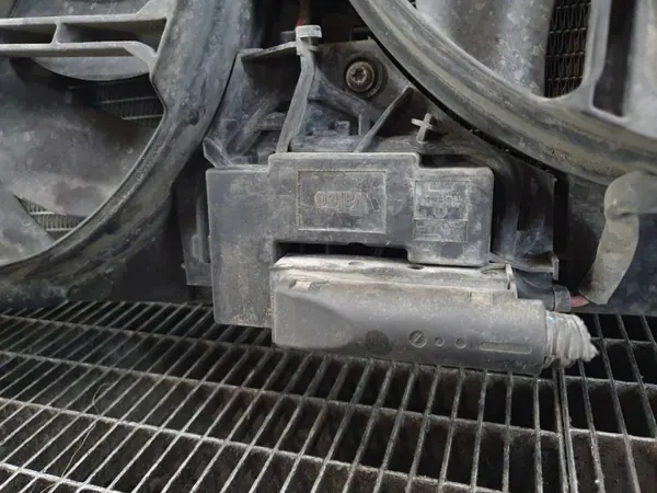 Waterradiatorventilator OEM 24410989 Opel Vectra C 2.2 image 7