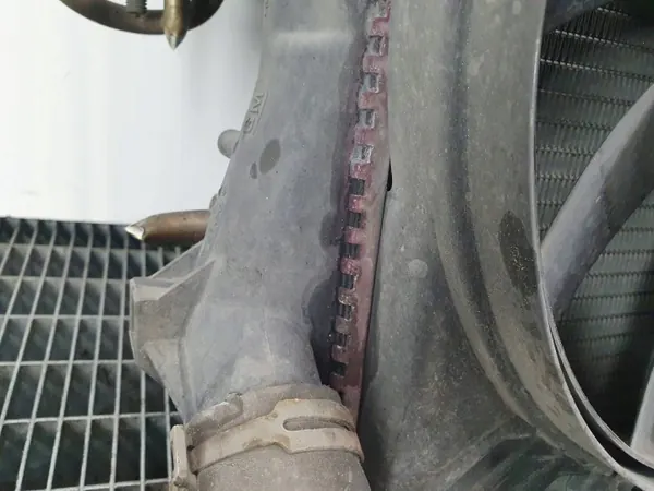 Waterradiatorventilator OEM 24410989 Opel Vectra C 2.2 image 9