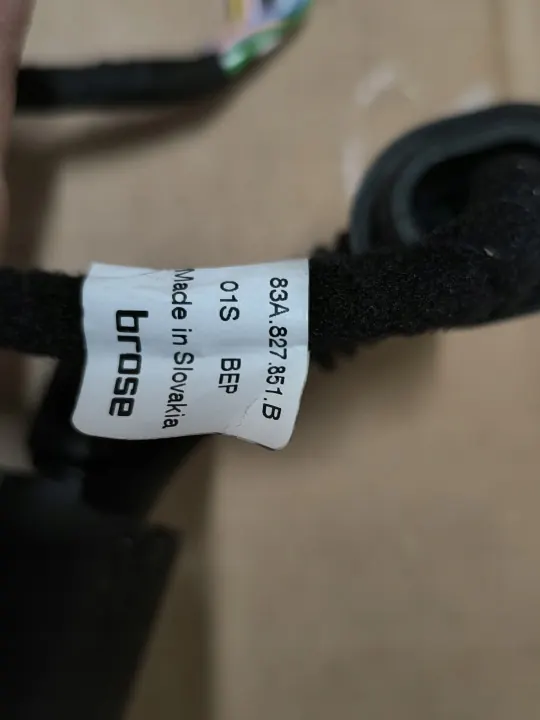 Audi Q3 83A Bagagelucksaktuator OEM 83A827851B image 4