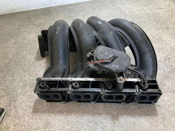Collecteur d'admission Mercedes-Benz A61109037 2.2L Diesel image 4