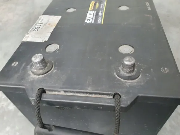 OEM AUST122396 Gelbatteri 210Ah - Begagnad image 6