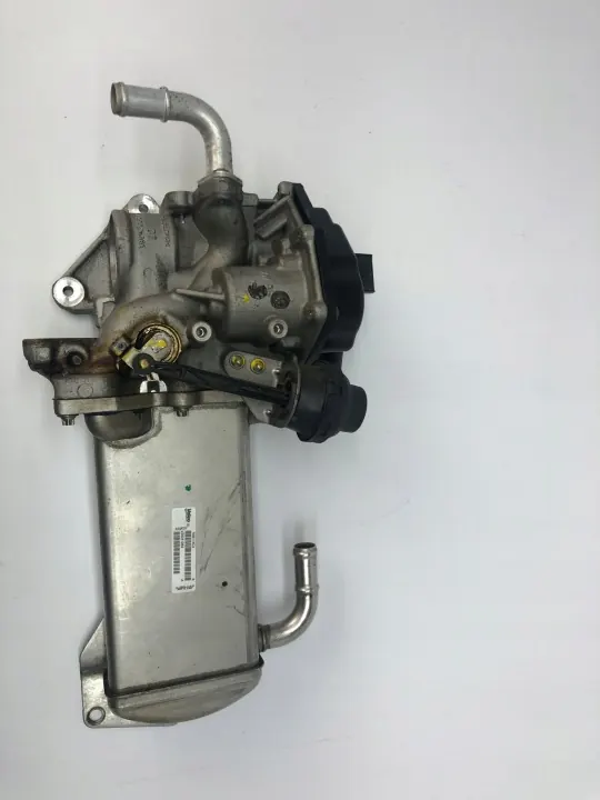 Soupape EGR V29041284 pour Volkswagen Transporter MK5 FL image 2