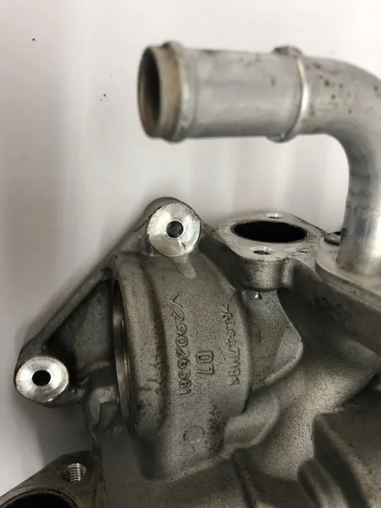Soupape EGR V29041284 pour Volkswagen Transporter MK5 FL image 3