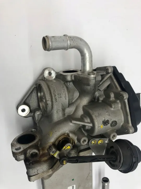 Soupape EGR V29041284 pour Volkswagen Transporter MK5 FL image 4