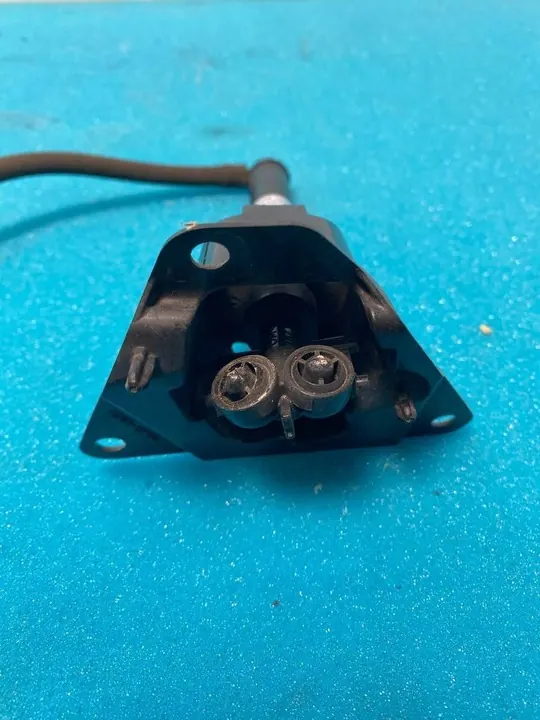 Jaguar XF X260 Front Lamp Washer GX6313K130BA LH image 3