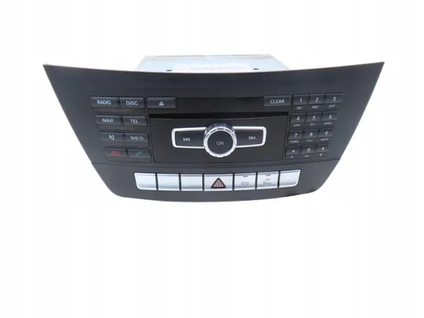 Mercedes-Benz Radio OEM A2049009410 voor C-Klasse W204 image 2