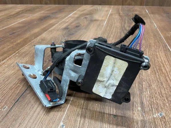Ventilador com sensor OEM EK5210E920AA para Range Rover L405 image 5