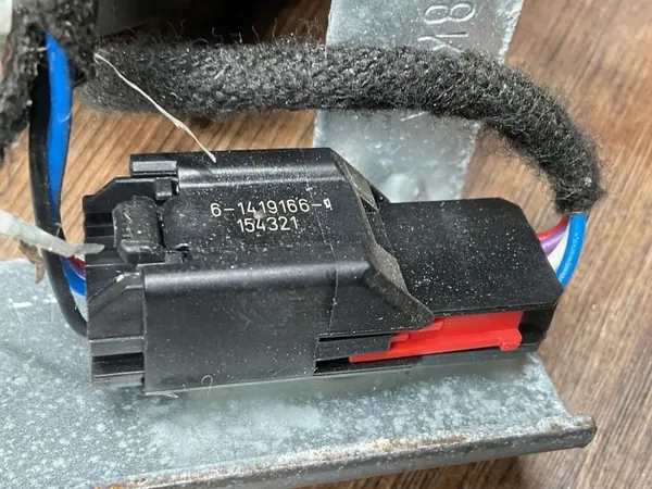 Ventilador com sensor OEM EK5210E920AA para Range Rover L405 image 9