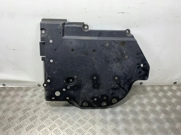 OEM 42045FL040 Couvre-bas réservoir gauche Subaru image 2