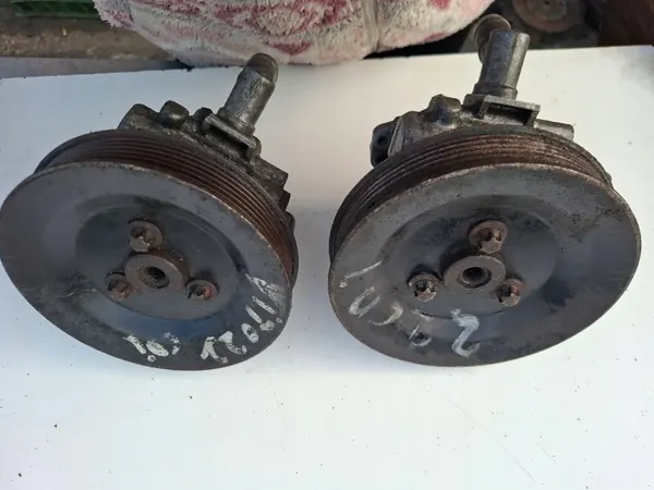 Servostyrningspump Mercedes Vito W638 2.2 CDI A0024667001 image 2