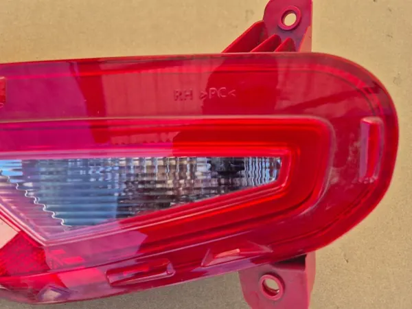 KIA Stonic achterlicht rechts bumper OEM 92406-H8400 image 3