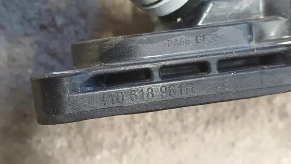 RENAULT CAPTUR II 19- 1.0 TCE Carcasa del termostato 110618961R image 5