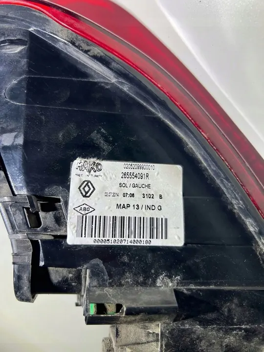 Lámpara trasera izquierda Renault Clio IV 2012 image 7