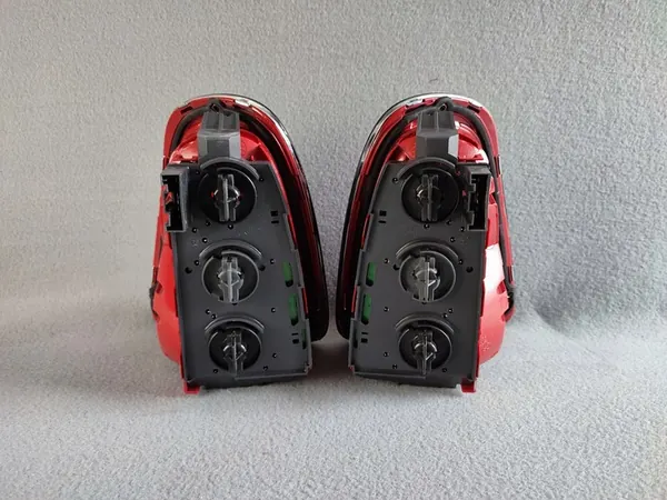 Conjunto de Luces Traseras MINI R56 R57 R58 R59 OEM 7255911 7255912 image 3