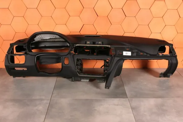 BMW Instrumentpanel OEM 9247992 Svart för F30 F31 image 2