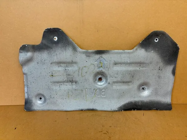Écran thermique Mazda CX-30 OEM BDMT - Occasion image 2