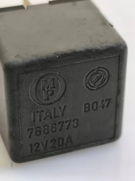 Relais Ford Fiesta 7686773 image 3