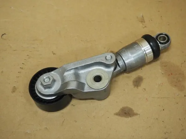 Mazda 1.5D Remspännare S55015980 image 2