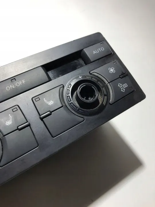 Audi Q7 2009 ilmastointipaneeli OEM 4l0919158d image 3