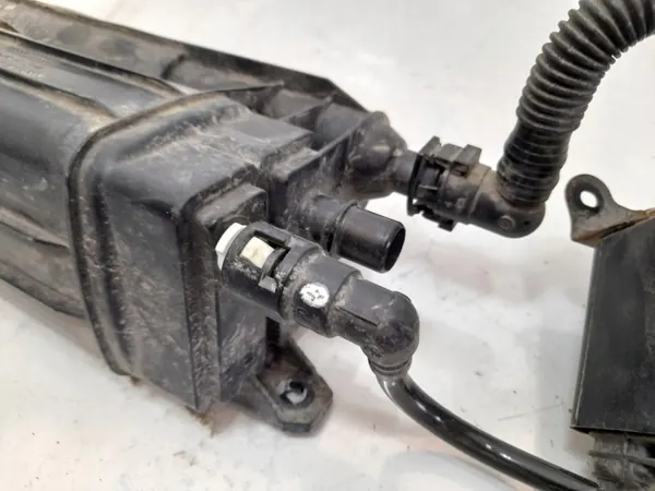 Subaru Forester V Hiilifiltteri OEM 42035FL020 image 4