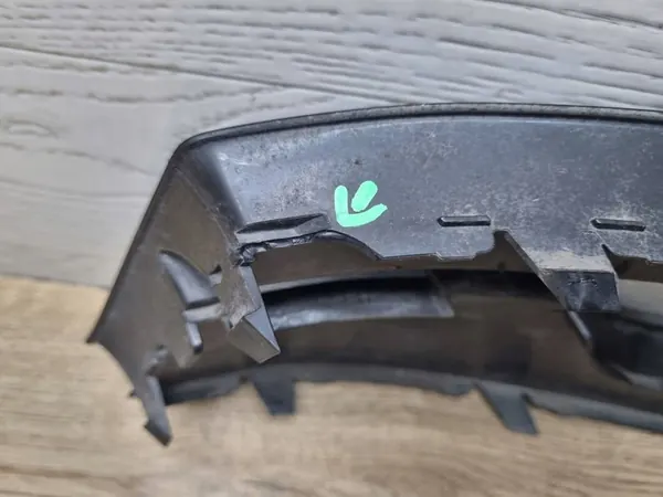 Rejilla de parachoques delantero derecho Audi A1 2016 OEM 8XA807682C image 7
