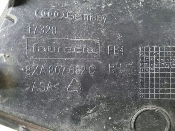 Rejilla de parachoques delantero derecho Audi A1 2016 OEM 8XA807682C image 9