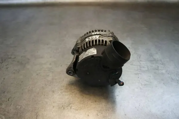 ALTERNATOR AUDI A6 C5 2.4 V6 - 078903015FX image 4