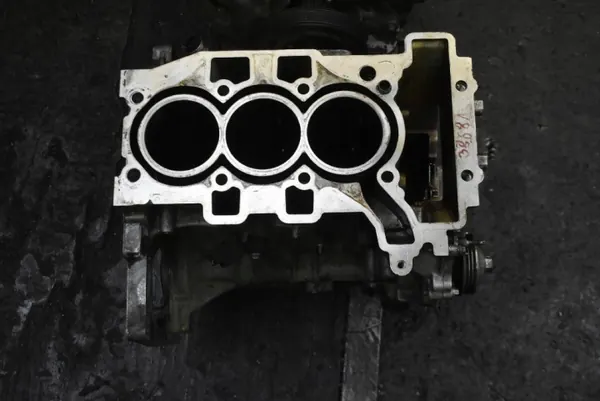 Bloque motor inferior HN01 para Peugeot 308 1.2 THP image 8