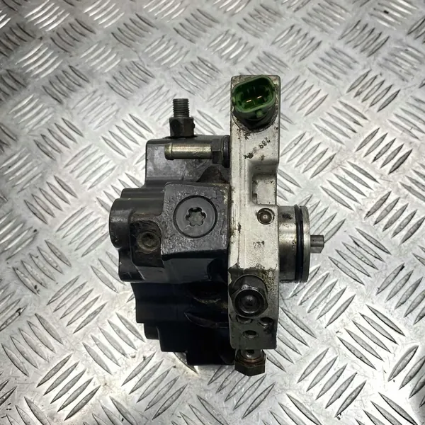 Volvo OE Hoge Druk Pomp 8692521 image 3