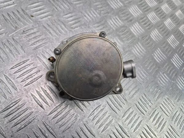 BMW 1 F20 F21 120i Imupumppu 704625010 image 2