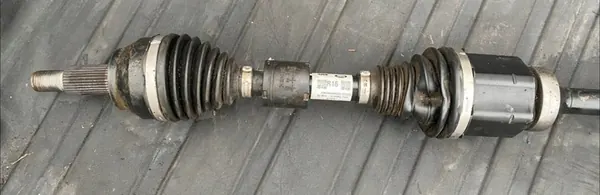 Front Right Shaft Range Rover Evoque L551 OE LR135950 image 2