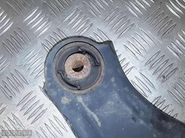 2016 Nissan Qashqai Suspension Arm 1500 diesel bush01 image 5